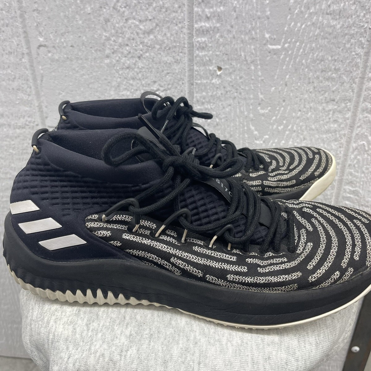 Adidas Mens Dame Black Basketball Shoes Sneakers Size UK