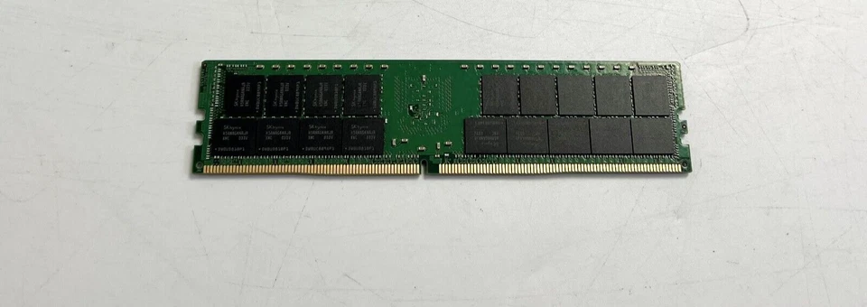 Hynix 64GB 2Rx4 DDR4 3200MHz PC4-25600 ECC Registered Memory - HMAA8GR7AJR4N-XN - Image 3 of 3