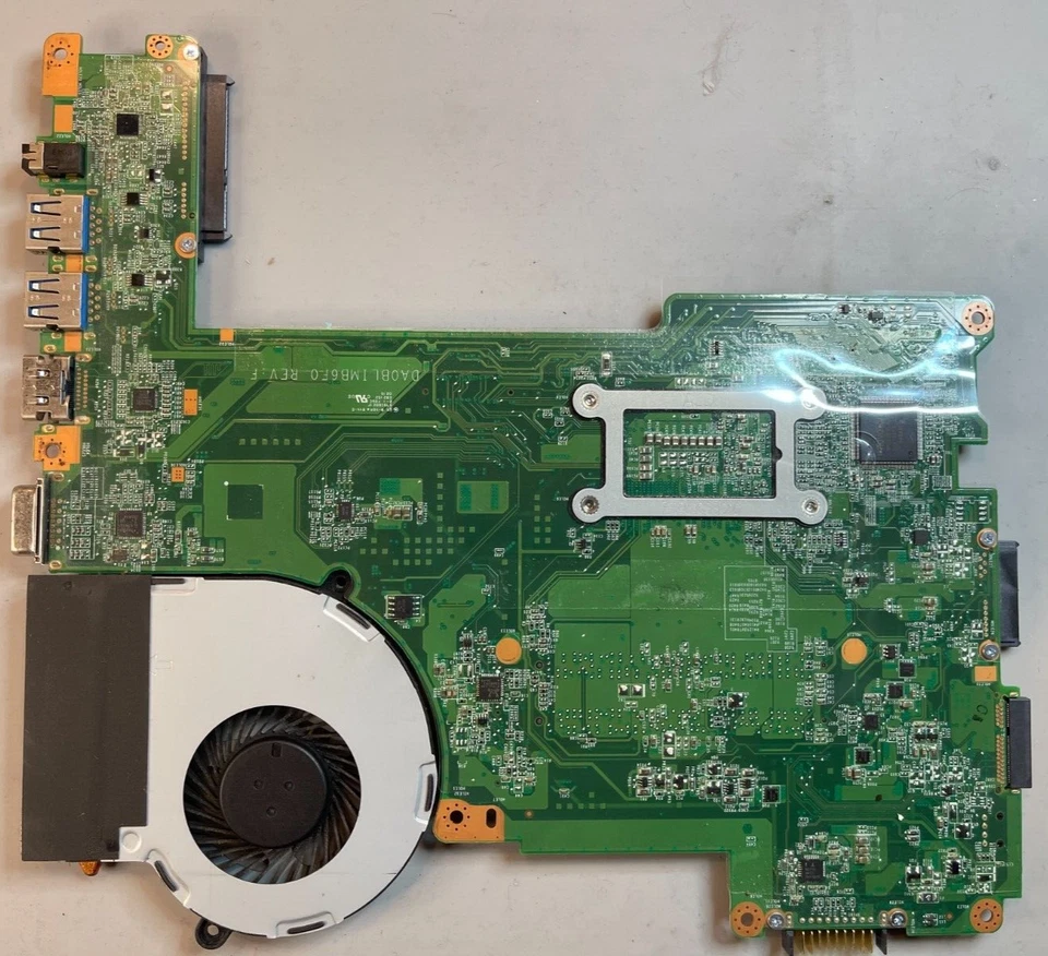 Placa madre genuina Toshiba Satellite L55-B5294, l55-B5133 - i7 - DA0BLIMB6F0 Foto 2 de 4