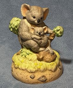 Music box Koala Bear Mother & Baby Collectible Figurine Statue on Base