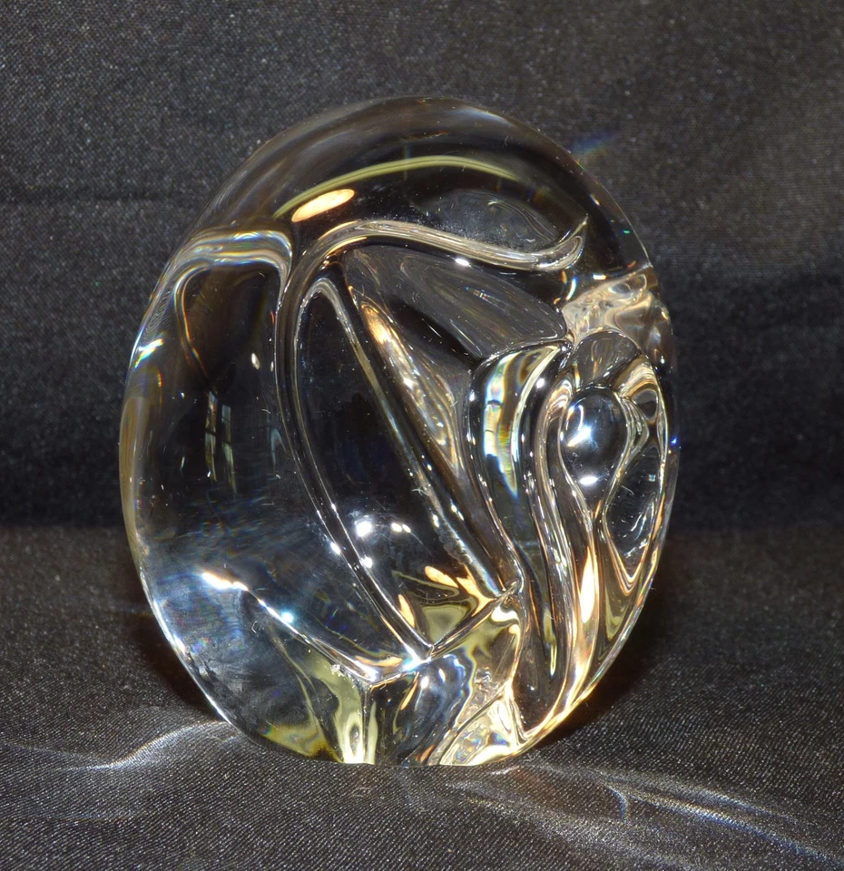 Signed STEUBEN Crystal Art Glass ELEPHANT Hand Cooler Vintage Figurine Abstract - Image 2 of 4