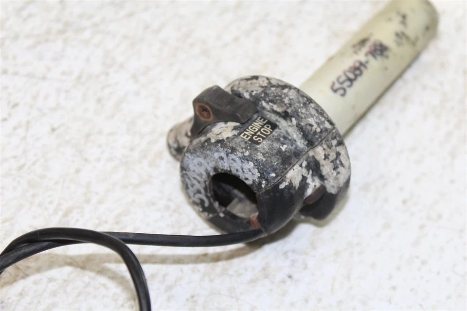 Yamaha DT 175 1978 Enduro carcasa del acelerador tubo interruptor de apagado interruptor de encendido Foto 3 de 4