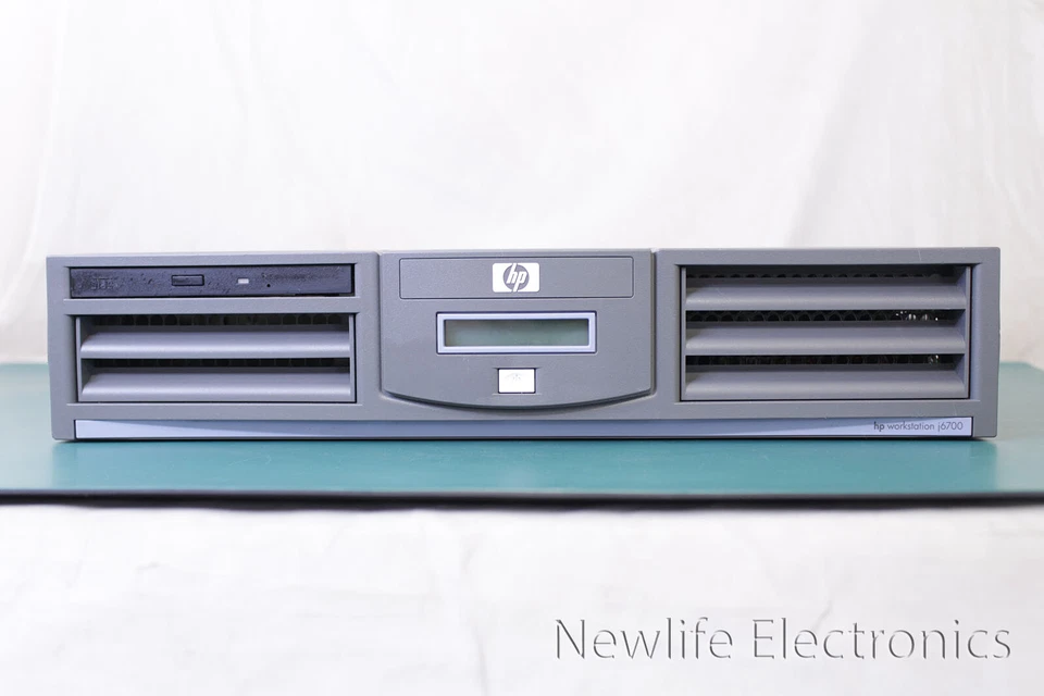 HP A6055B J6700 Workstation (2 x 750 MHz CPU/2 GB RAM/No Drives) - Image 2 of 4