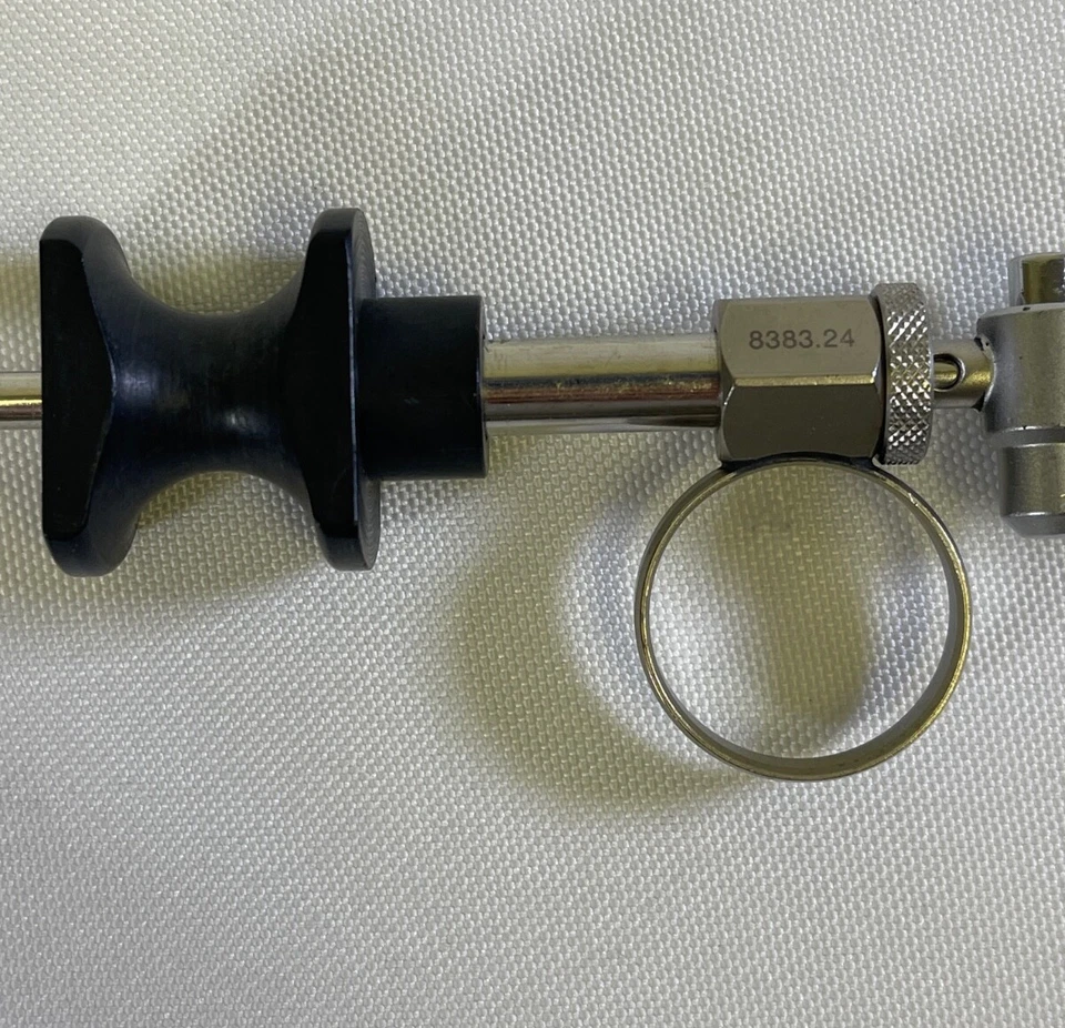 Pinza adhesiva bipolar R. Wolf 8383.24 con cable biopolar Covidien E0022W Foto 2 de 4