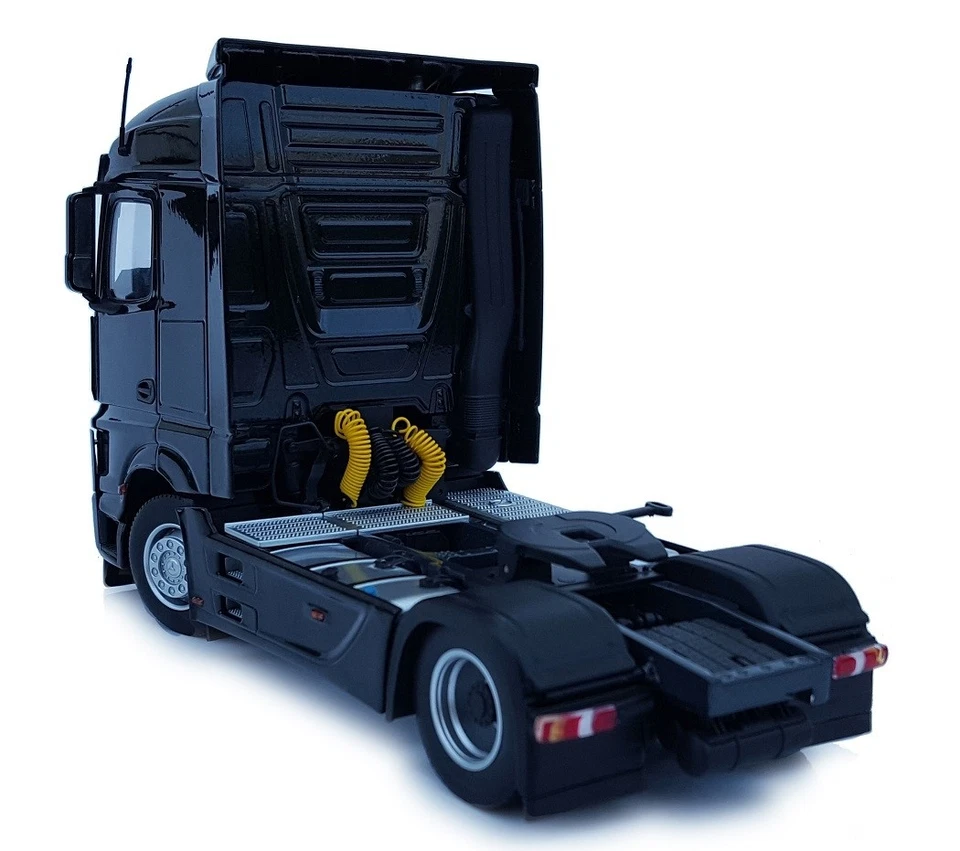 MARGE MODELS, MERCEDES Actros Streamspace 4x2 nero, 1/32, MAR1907-02 - Immagine 3 di 3