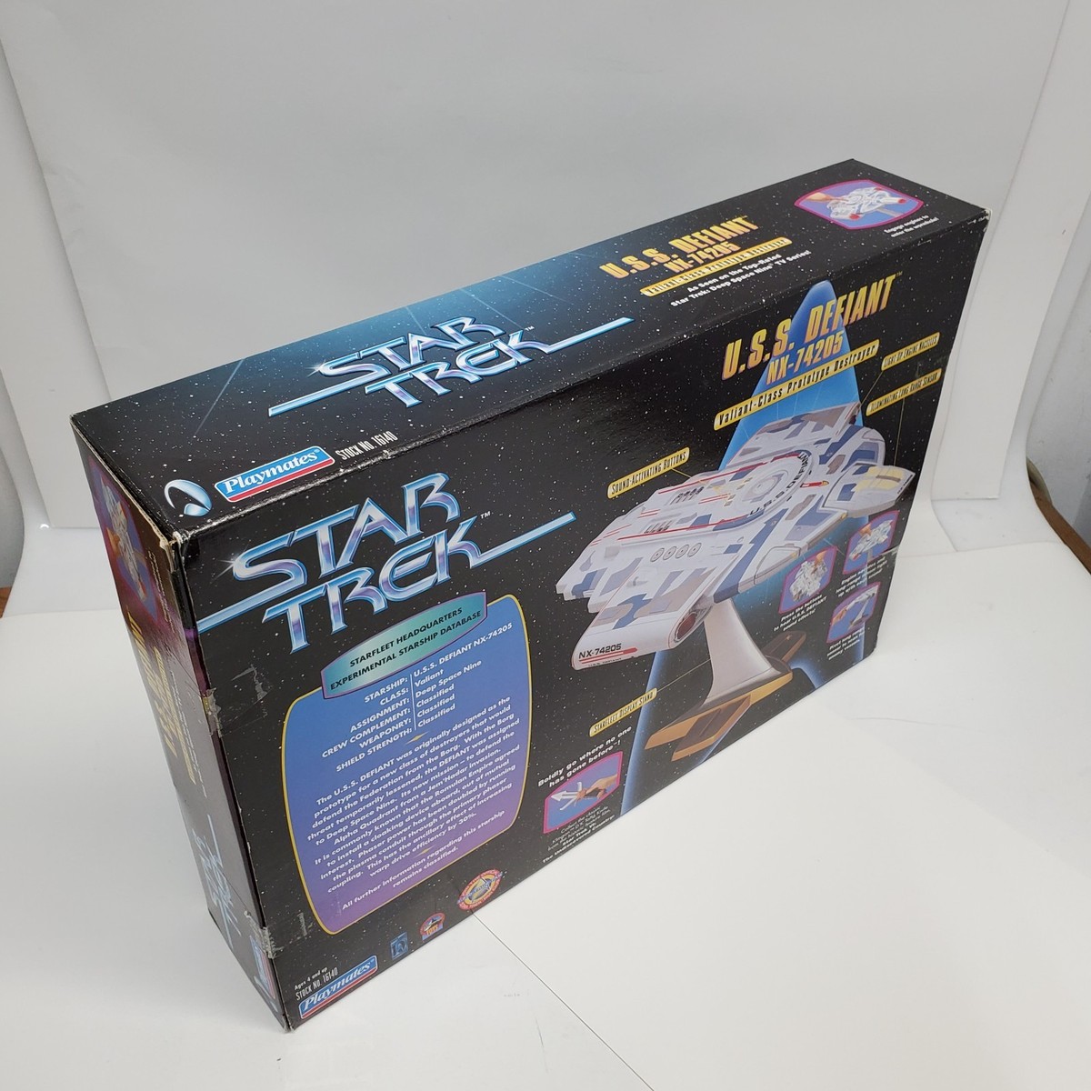 1997 Star Trek DS9 Defiant Playmates Ship #16140- Boxed, Tested