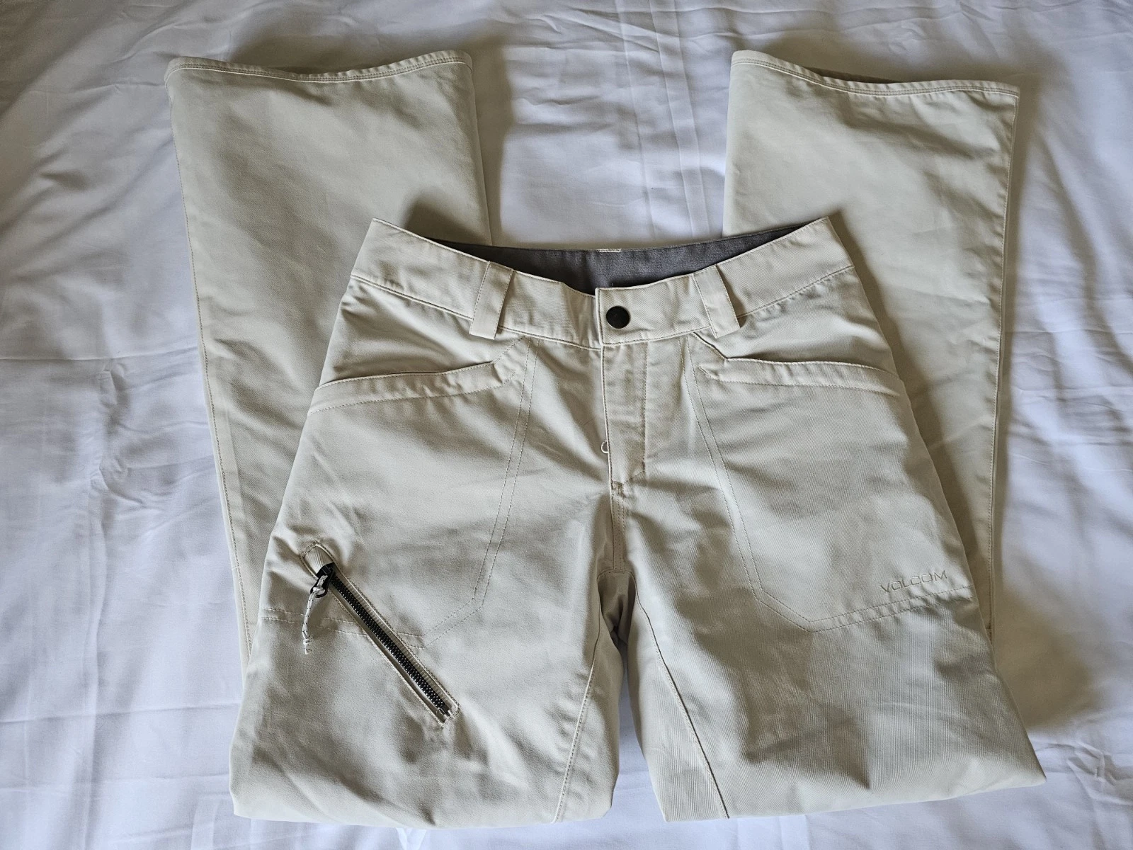VOLCOM Unisex snowboard pants size small