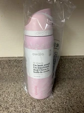 Owala Freesip 32oz Girl Pink Ribbon Toile UO Urban Outfitters Cup Bottle IN HAND