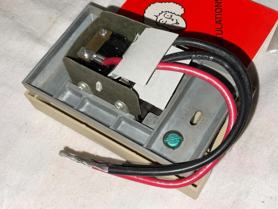 CADET W-2S-4 MODULATING ELECTRIC HEATING THERMOSTAT 125-250V 22A /277V 18A - Image 4 of 4
