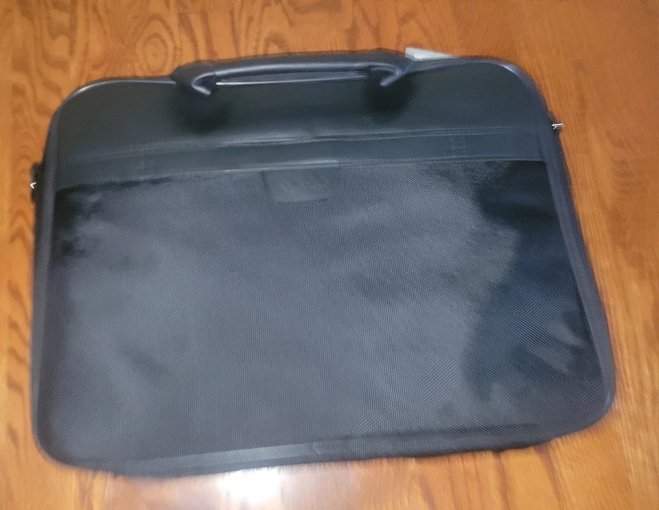 NEW Kenneth Cole Reaction Large R-Tech Black Laptop Bag Multiple Pockets Zip - Image 4 of 4