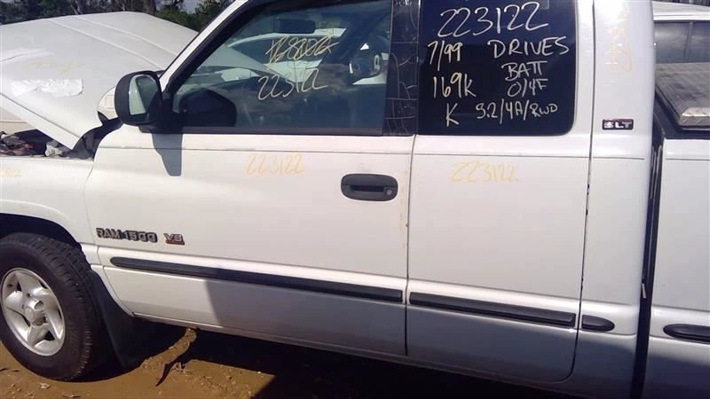 (LOCAL PICKUP ONLY) Fuel Tank 6' 6" Box 26 Gallon Fits 98-01 DODGE 1500 PICKUP 8 - Image 3 of 4