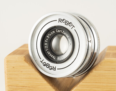 ROBOT Carl Zeiss Jena Tessar 3 3/4 - 37,5mm F2.8 C Mount Lens