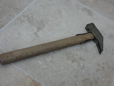 Marteau bourgeois de 30 mm , outil ancien de menuisier - Photo 1/4
