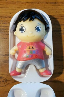 NO GUESSING Ryan's Toy Ryan's World Mystery Squishy Figure (Ryan