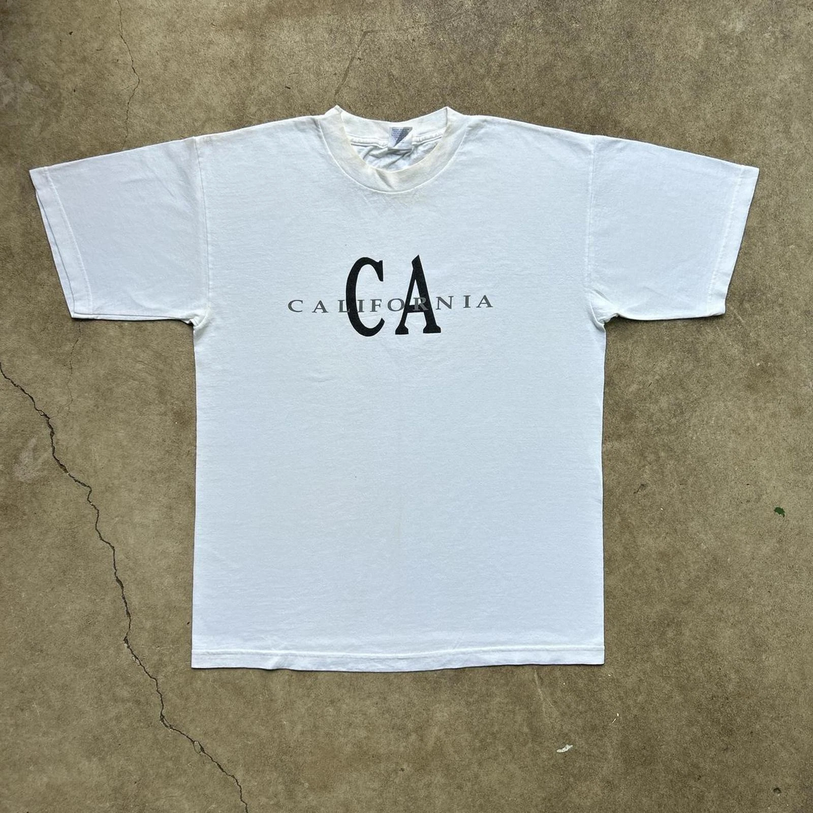 Vintage 2000s Y2K CA California, USA, America Logo Tourist Travel T-shirt