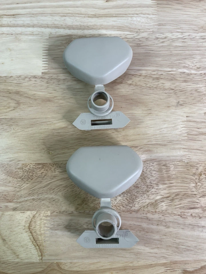 Tapa de perno guía del cinturón de seguridad Volkswagen Jetta 1999-2005 OEM 1J0-857-731 Foto 2 de 4