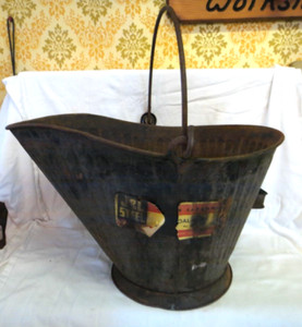 Vintage METAL J & L STEEL GALVANIZED COAL ASH FIREPLACE SCUTTLE BUCKET VG A