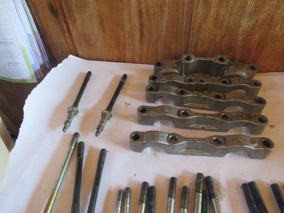 06 ACURA TSX 2.4 DOHC LOT OF MISC ROCKER ARM PARTS - Image 4 of 4