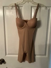 🌸 Assets Spanx  Beige Built in Bra Body Suite Shape Wear  Size Small 🌸