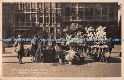 R479227 Bruxelles Grand Place P I A Belga Phot RP