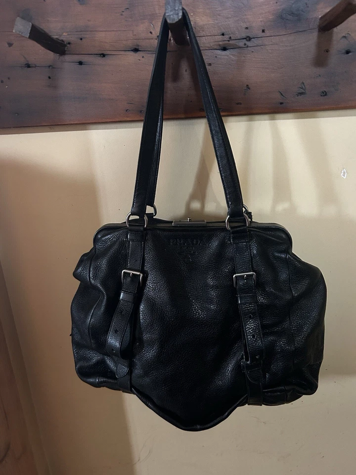 Bolso de Mano Prada Vintage Cuero Napa Hobo Doctor Bolso de Hombro Bolso Grande Usado en Excelente Condición Foto 2 de 4