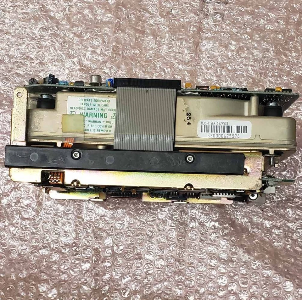 Tested vintage 1986 Seagate ST4038 30MB 5.25" FH MFM hard disk drive, IBM 5170 - Image 3 of 4