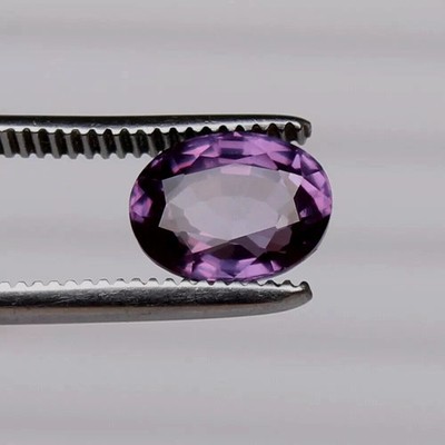 Brasilianischer Alexandrit 5,90 ct. Farbwechsel ovale Form wertvoller Edelstein