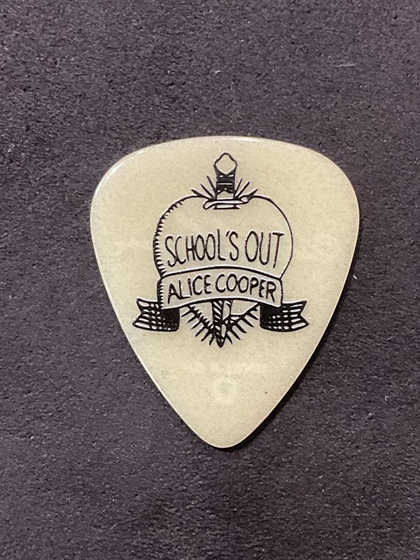 Sheryl Cooper Alice Cooper School's Out Glow Signature Guitar Pick (O)