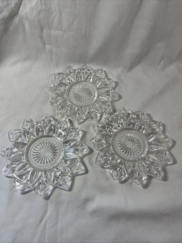 Vintage Federal Glass Set 3 Petal Pattern Bread Butter Saucers Plates 6.5"