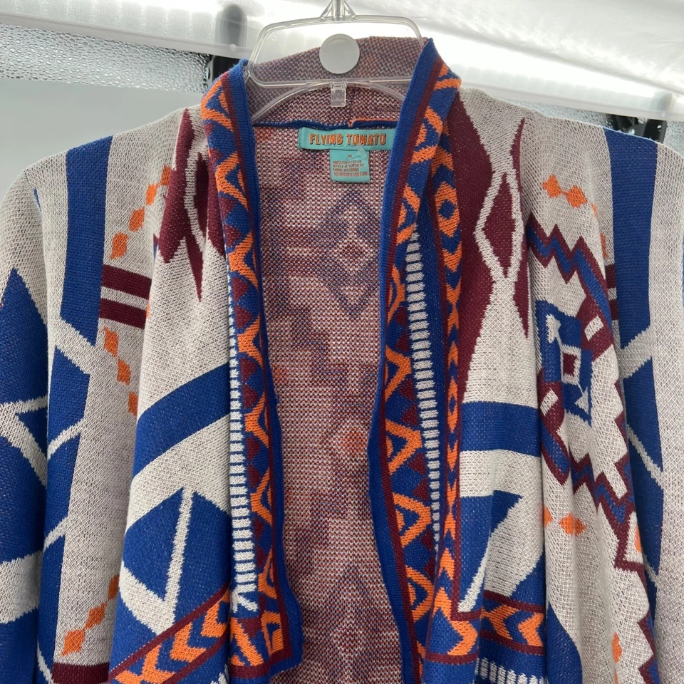 Cardigã feminino Flying Tomato suéter asteca frente aberta multicolorido tamanho médio - Imagem 2 de 4