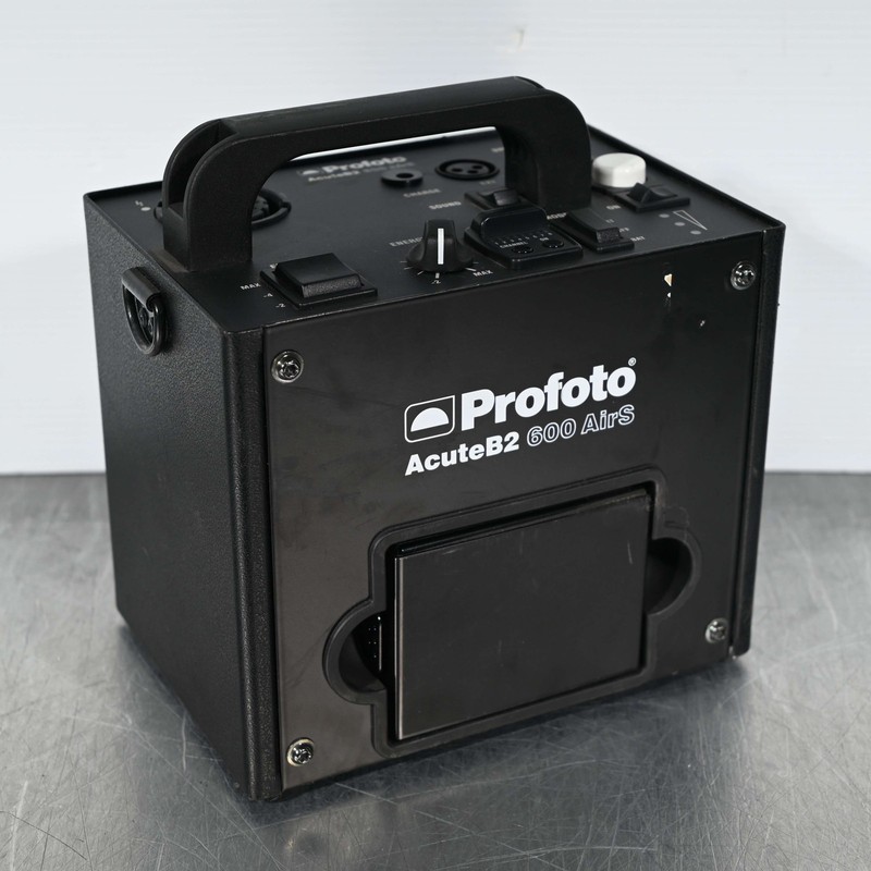 Profoto AcuteB2 600 AirS Strobe Flash Generator 600W PCA1002-0100A1 W/ Battery