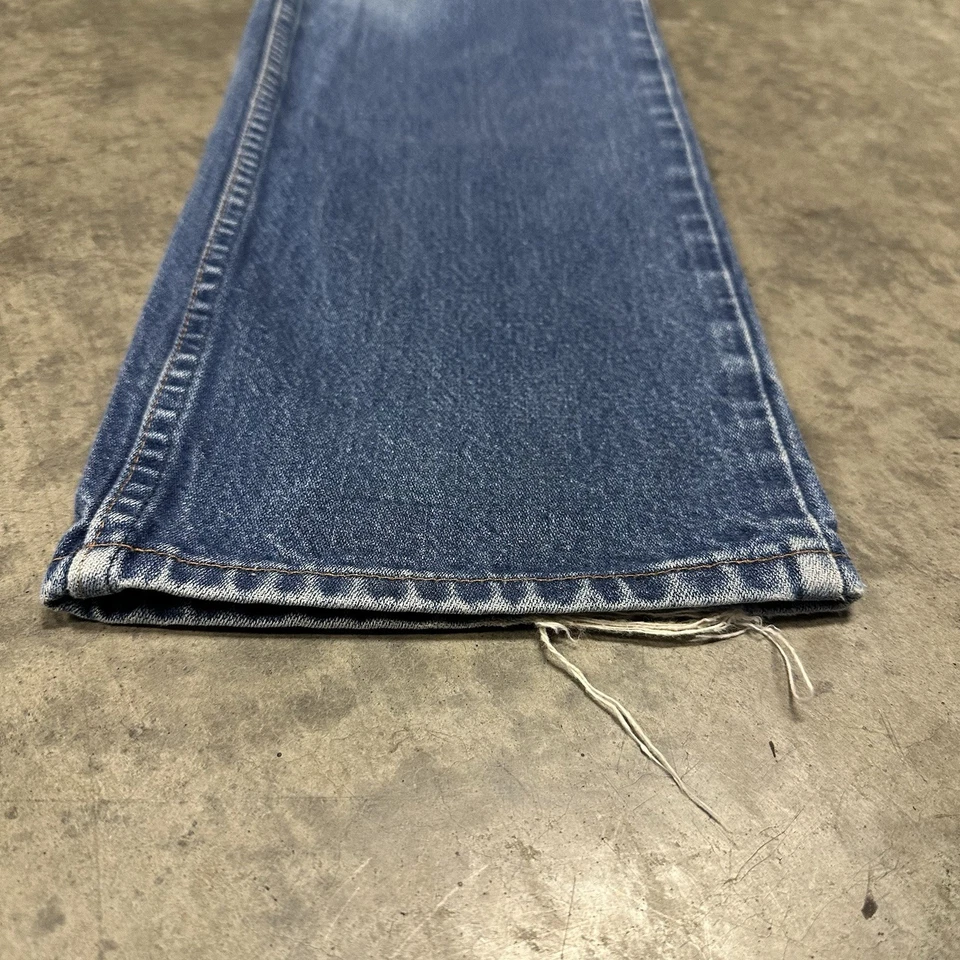 Pantalones de mezclilla de pierna recta vintage años 80 Wrangler para hombre 31x32 hechos en EE. UU. azules Foto 4 de 4