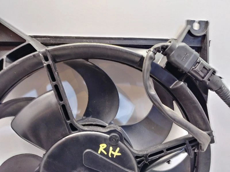 Двигатель вентилятора электрического конденсатора 01–06 Kia Optima Sonata правосторонний от оригинального производителя - Изображение 4 из 4