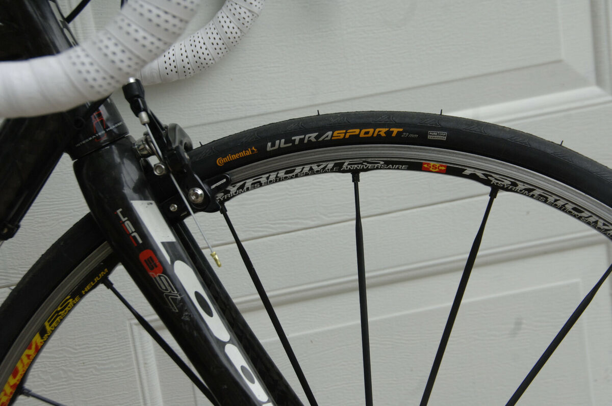 Look 565 carbon 52cm FSA/Dura Ace 2x10 carbon bars Mavic Look 565 carbon 52cm FSA/Dura Ace 2x10 carbon bars Mavic