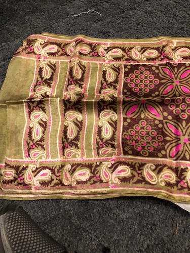 Vintage Woman’s 100% Pure Silk Scarf New In Box - Bild 3 von 7
