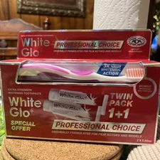 NEW WHITE GLO PROFESSIONAL CHOICE TWIN PACK 5.02OZ TOOTHPASTE  & 1 TOOTHBRUSH