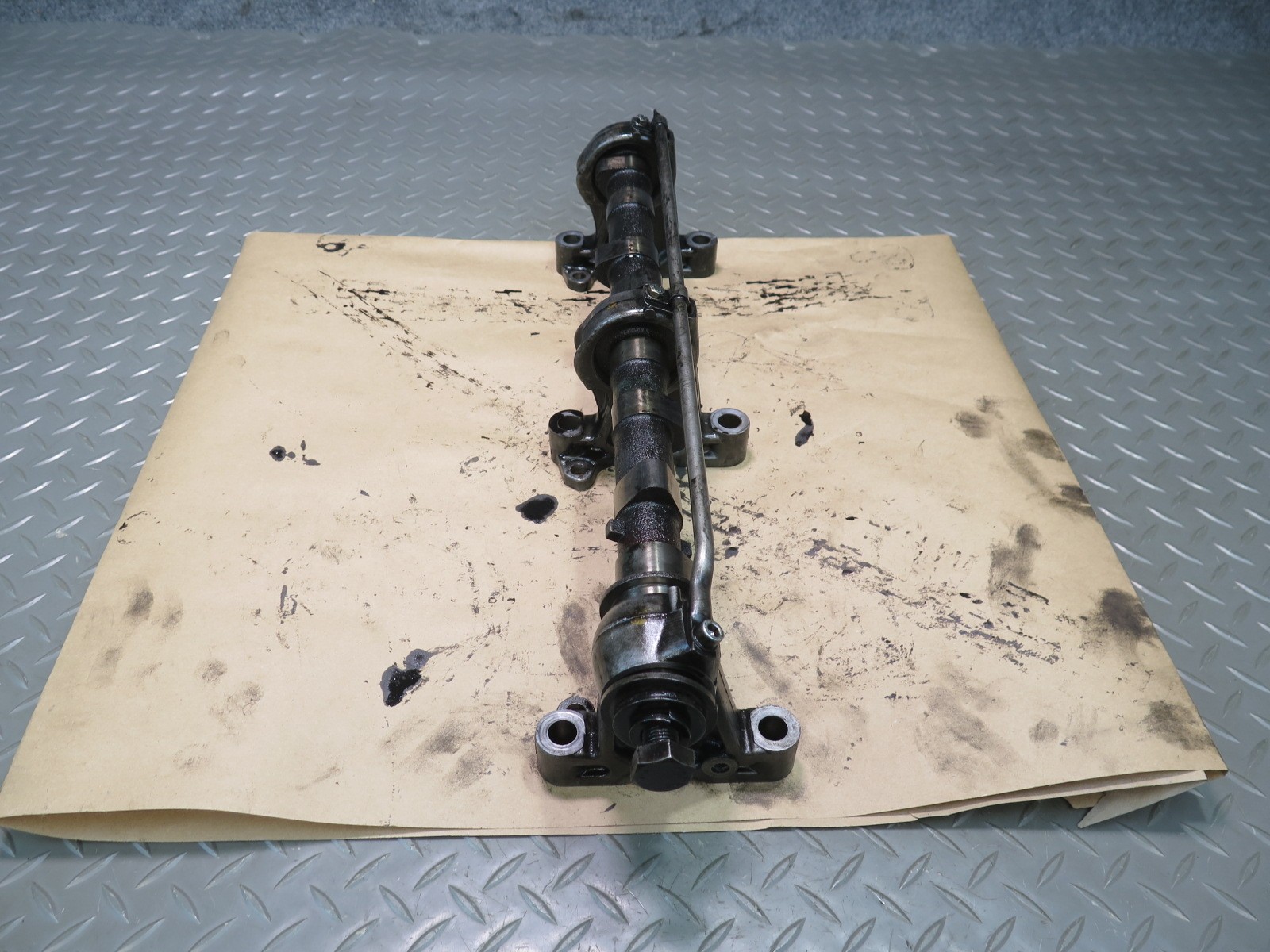 81-83 MERCEDES W123 240D OM616 DIESEL ENGINE MOTOR CAMSHAFT & ROCKER ARM OEM thumbnail 13