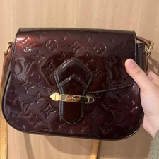 LOUIS VUITTON Patent Leather Shoulder Bag Purple Flower PM Embossed Classic