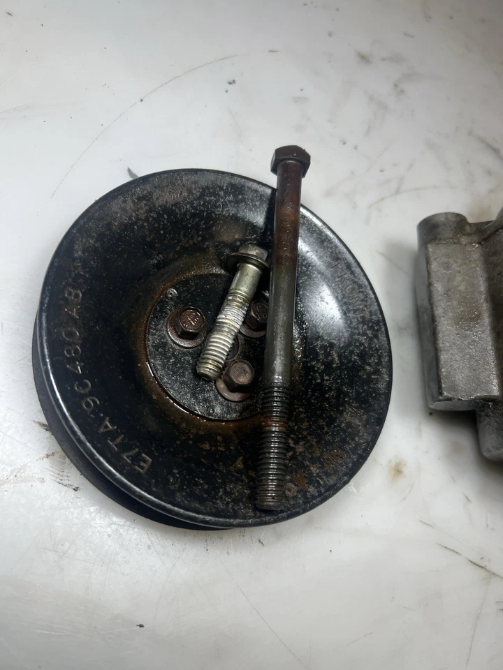 1987-1997 FORD E250-E350 F250-F350 460 SMOG AIR PUMP E8TE-DA DOES NOT TURN - Image 3 of 4