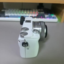 Sony a6000 White Digital Camera with 1650 Lens 32GB