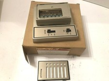 NEW IN BOX HONEYWELL W950UE1144 STATUS PANEL W/ VENT SWITCH WITH FOUR LIGHTS