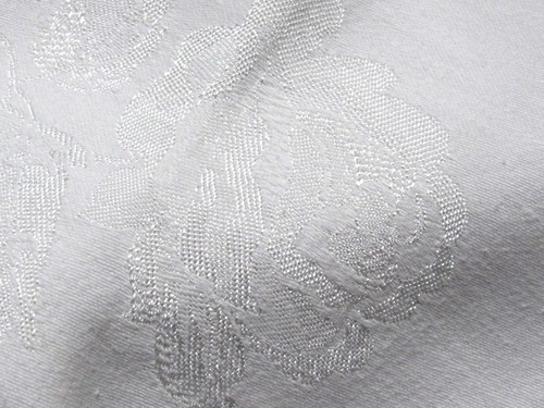 Vintage White Cotton Rayon Damask Tablecloth Roses 50"x44" - Picture 6 of 11