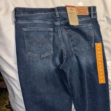 Levi's 711 High-Rise Skinny Women's Jeans - 31, Blue