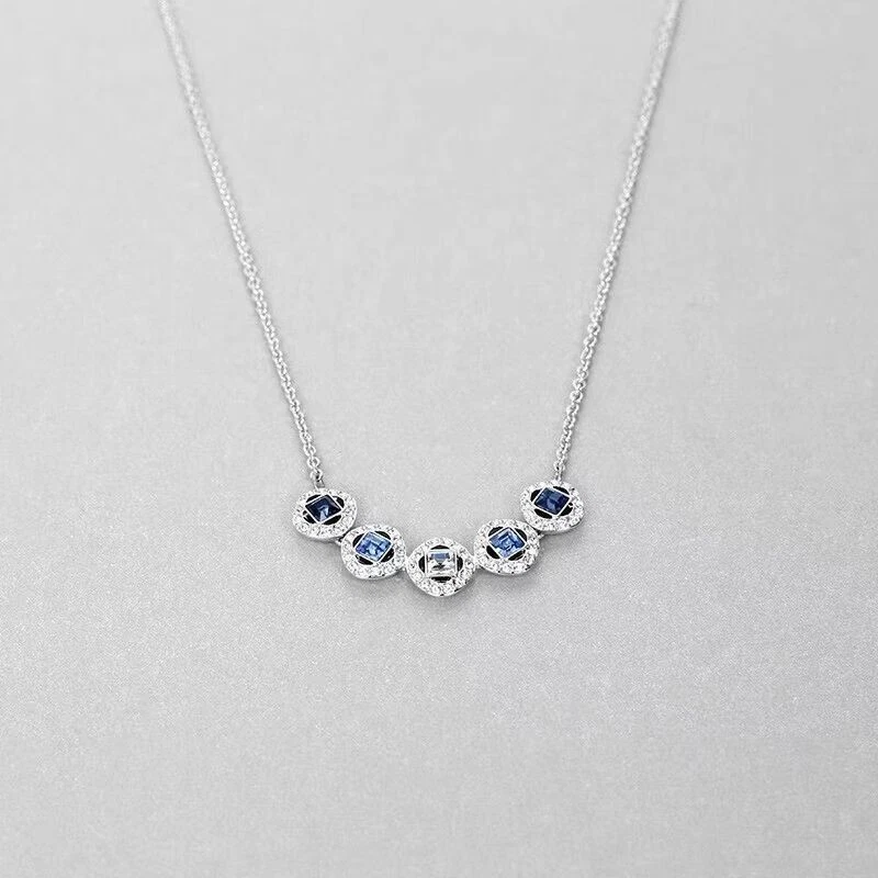 Collar Swarovski Brillante Ángel Botón Diamante para Mujer, Corte Cuadrado Foto 4 de 4