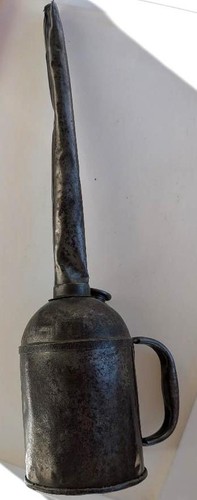 C&O Chesapeake & Ohio Railway - long neck employee oil can - railroad oiler