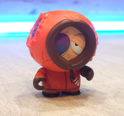 【激レア】Kidrobot Dead Kenny フィギュア NYCC Exclusive Product Preview - South Park Dead Kenny 3-inch GID