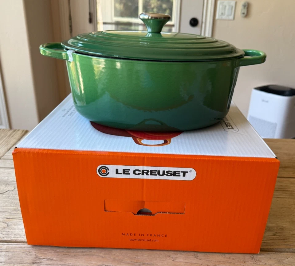 Le Creuset Signature Enameled Cast Iron Oval Dutch Oven 6 3/4 qt Bamboo NEW - Image 4 of 4