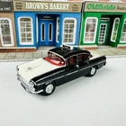 White Metal Kit Built 1:76 OO Railway Scale Taxi Car Model