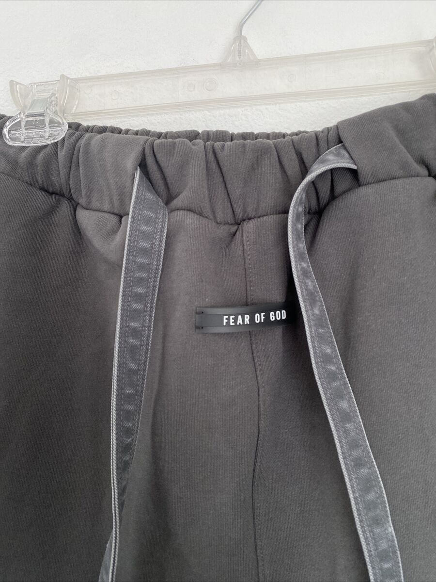 FEAR OF GOD FOG CORE SEAWEED SWEATPANTS SZ MEDIUM 6TH FEAR OF GOD FOG CORE SEAWEED SWEATPANTS SZ MEDIUM 6TH
