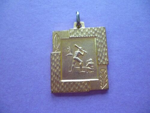 Médaille 8e Mémorial  GIOVANNI TORI  24/9/2000 /37 X 30 mm - 16 Gr à identifier - Photo 1/2